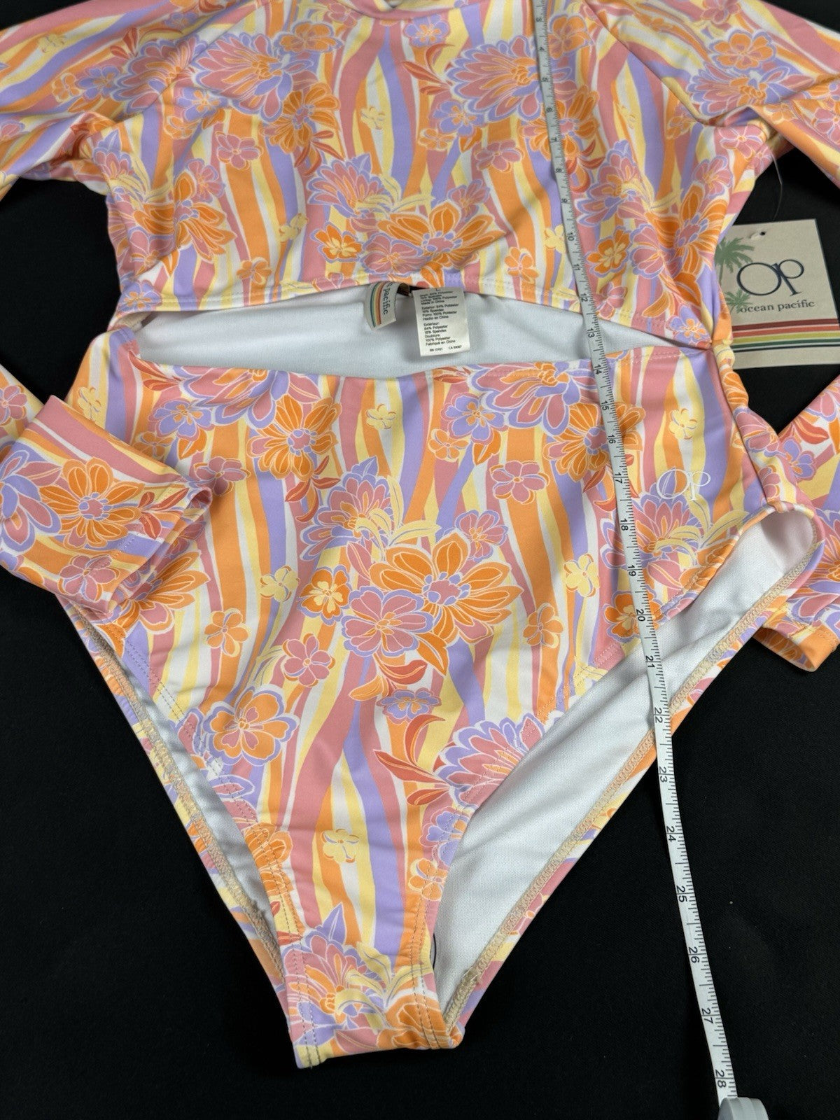 $98 Ocean Pacific Floral Long Sleeve Cut Out 1Pc Bathing Suit Sz L.    (B.184)