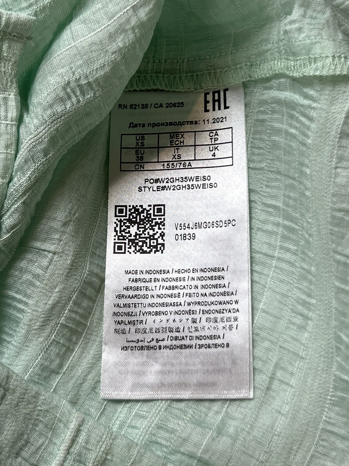 $89 Guess Women's Green Long Sleeve Top Shirt Size XS