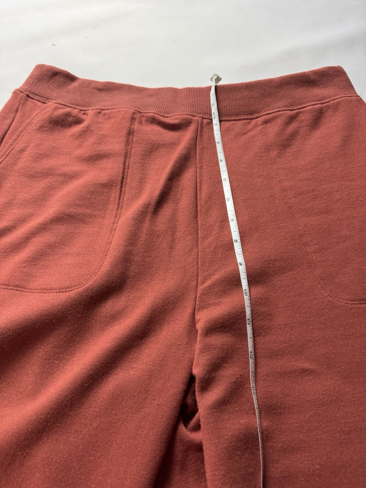 Nike Yoga Women’s Fleece Pants Drawstring Stretch Sz M.   (B.109)