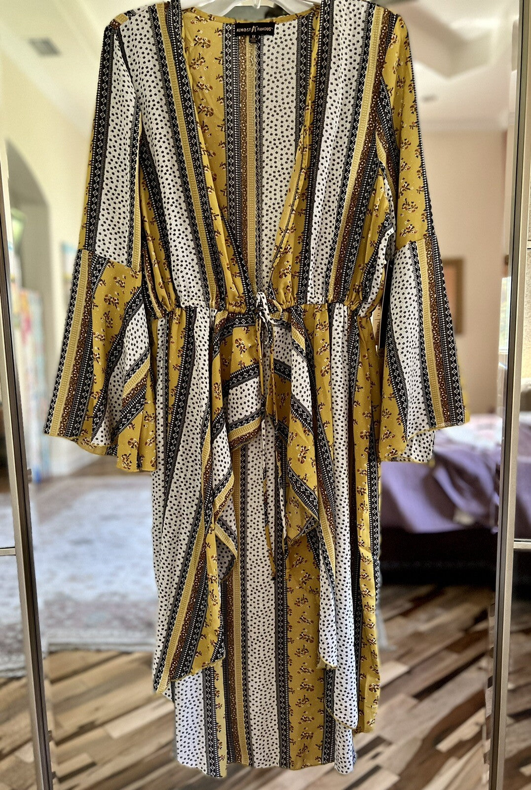 Almost Famous Women’s Kimono Cover Up Sz 1X