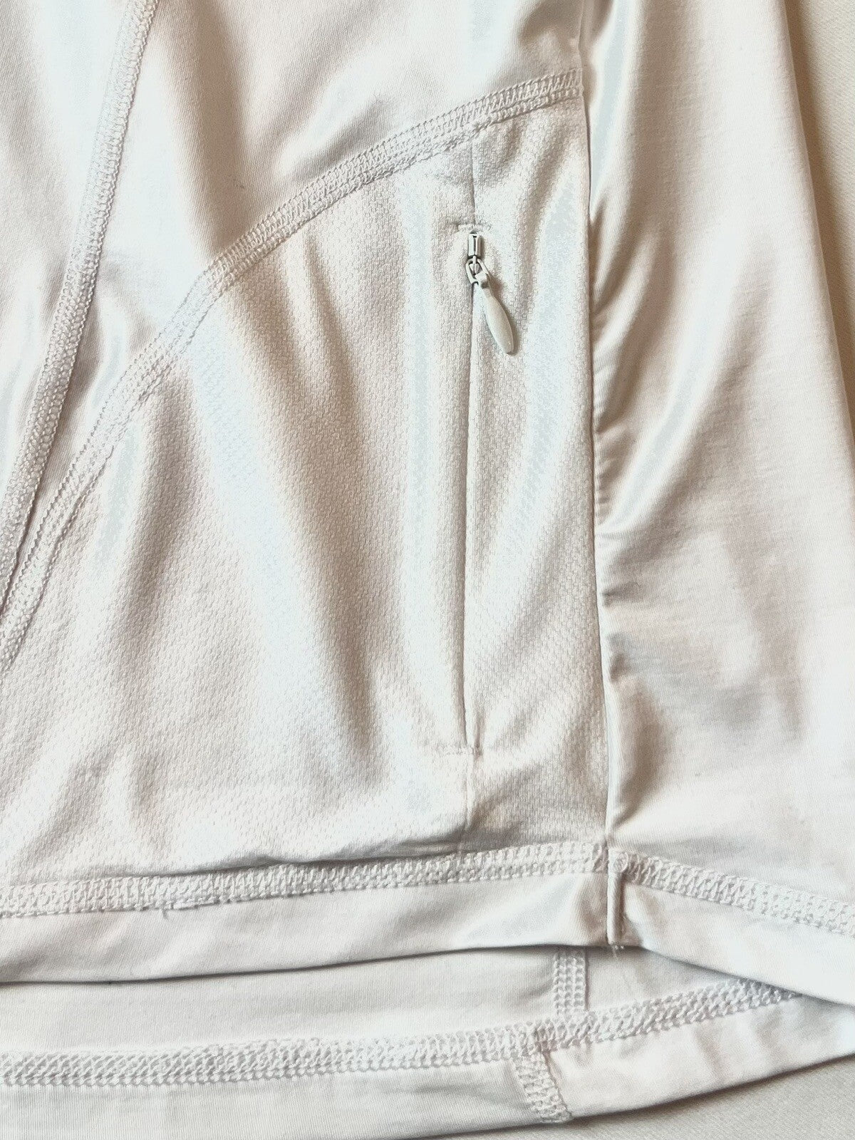 FJ FootJoy Women's Golf White Sweatshirt Long Sleeves Sz L.    (B.49)