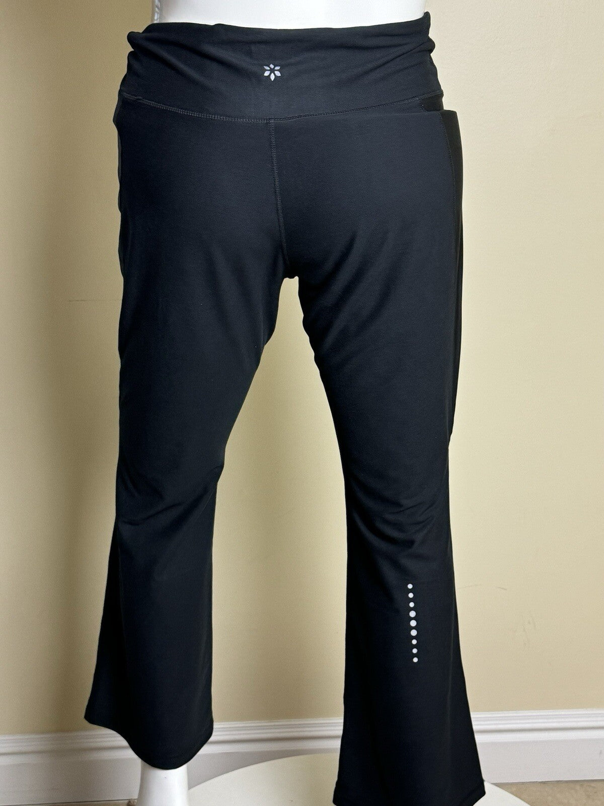 $70 Nine West Women’s Black Stretch Pants Sz 2X. (B.119)