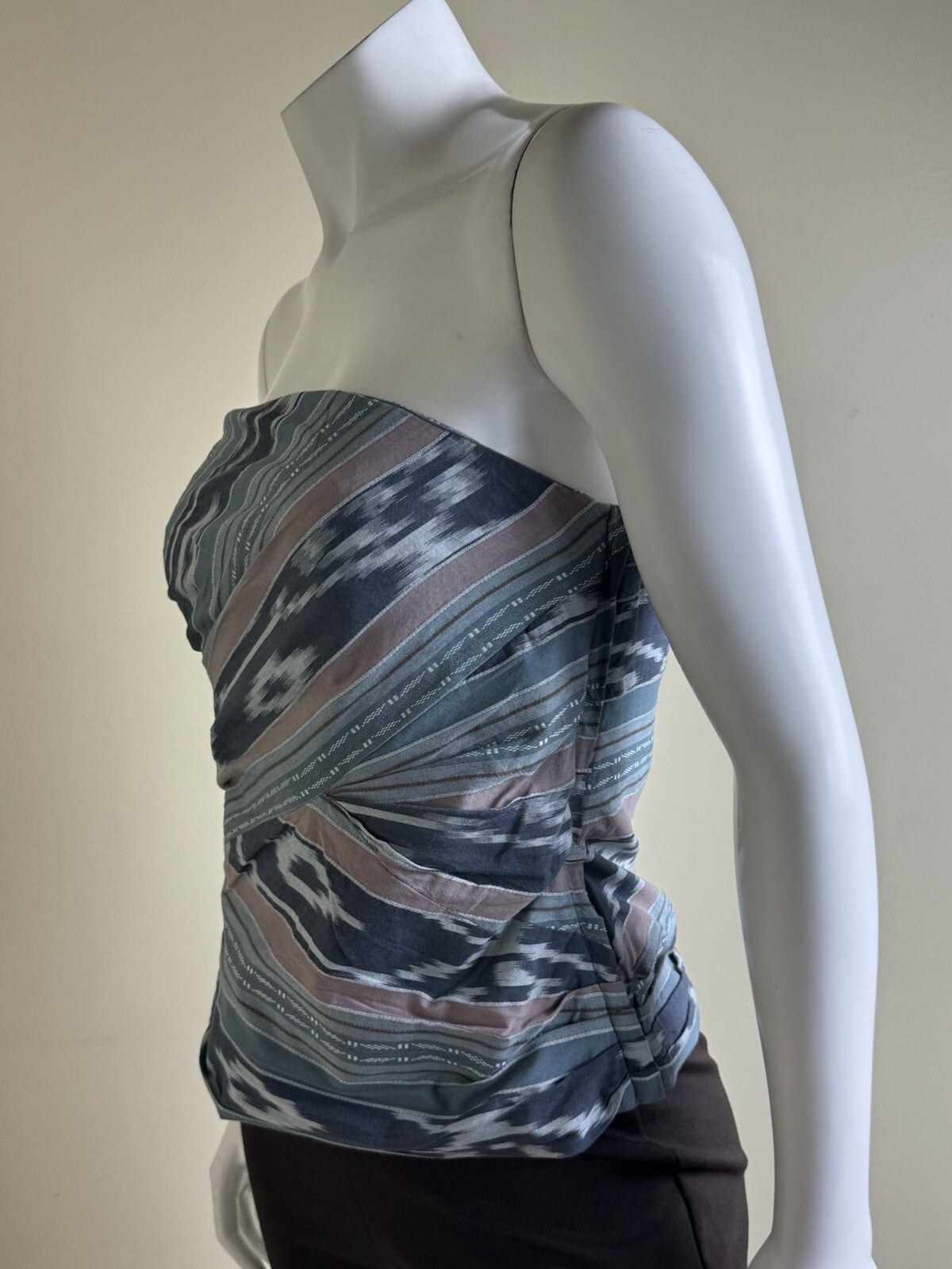 $165 Ralph Lauren Women’s Strapless Top Size 4. (B.141)