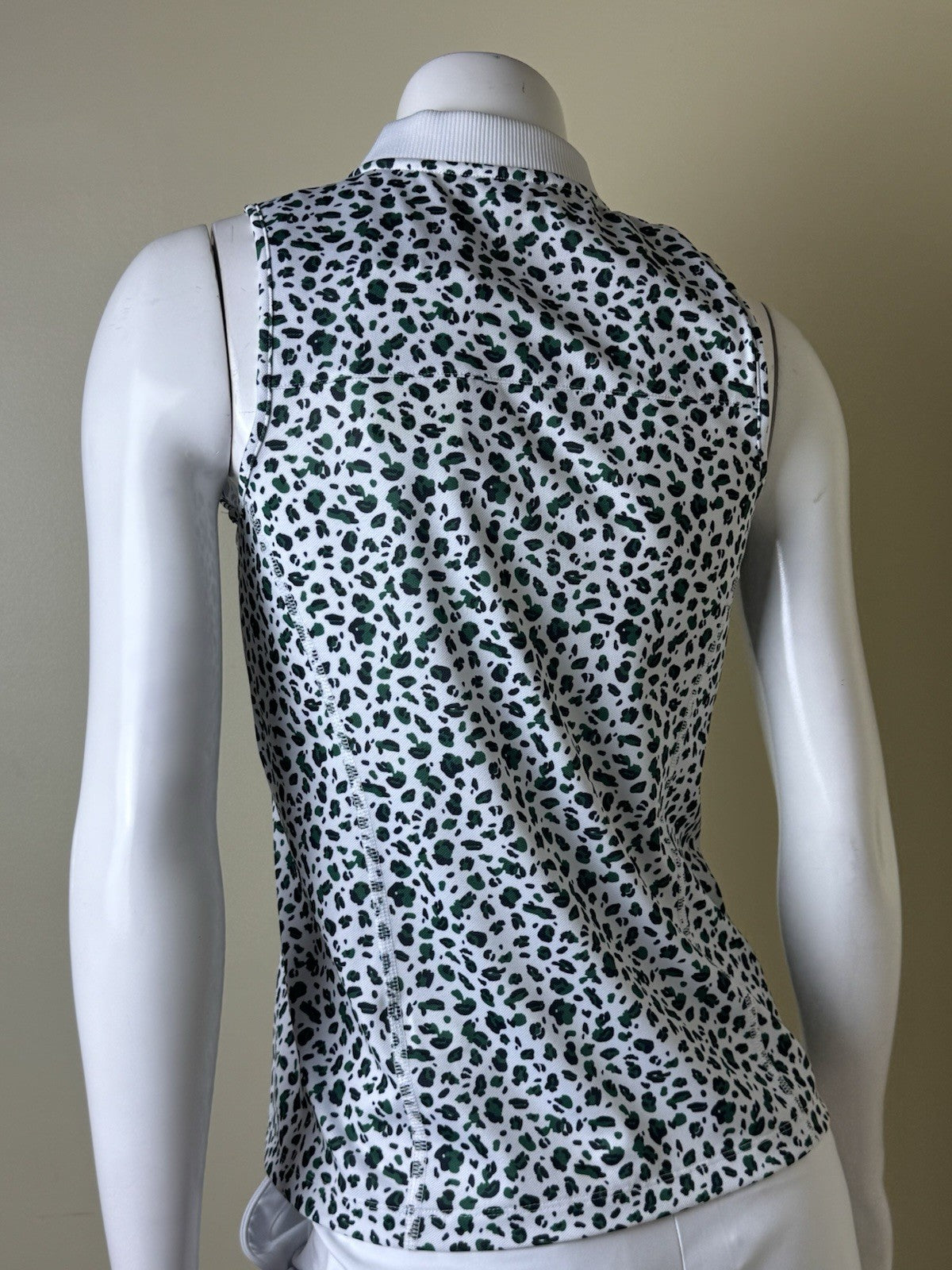 Puma Women’s Golf Shirt Sz S.   (B.162/1)