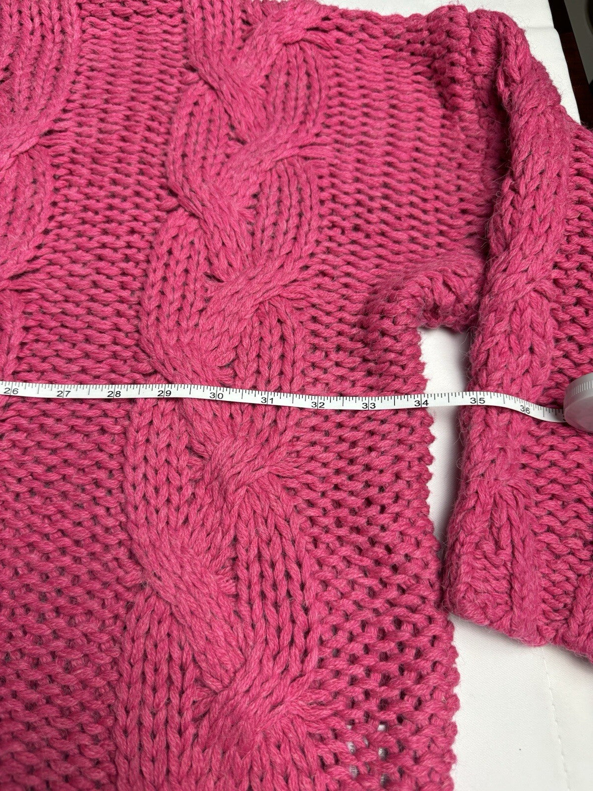 HYFVE Women’s Knit Oversized Sweater Sz L.    (B.101/1)