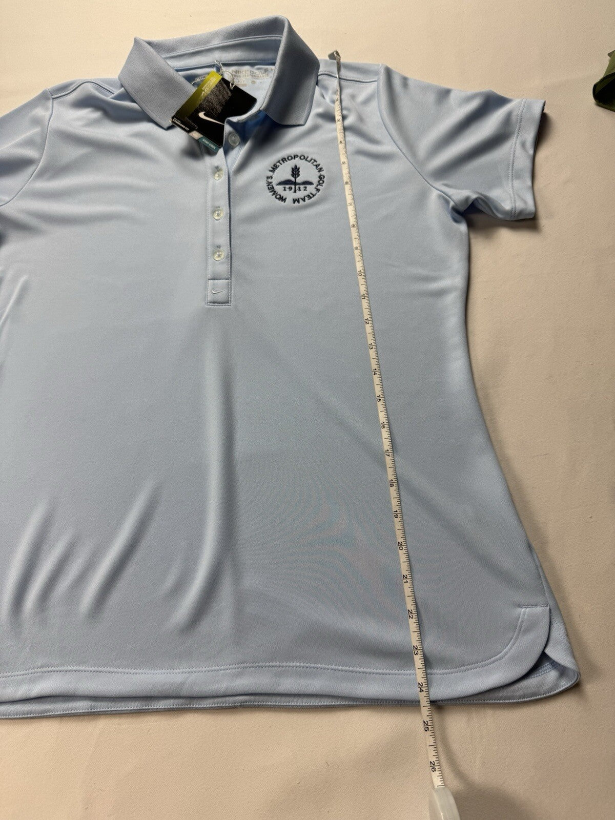 Nike Dri-fit Women’s Golf Shirt Sz M.    (B.135)