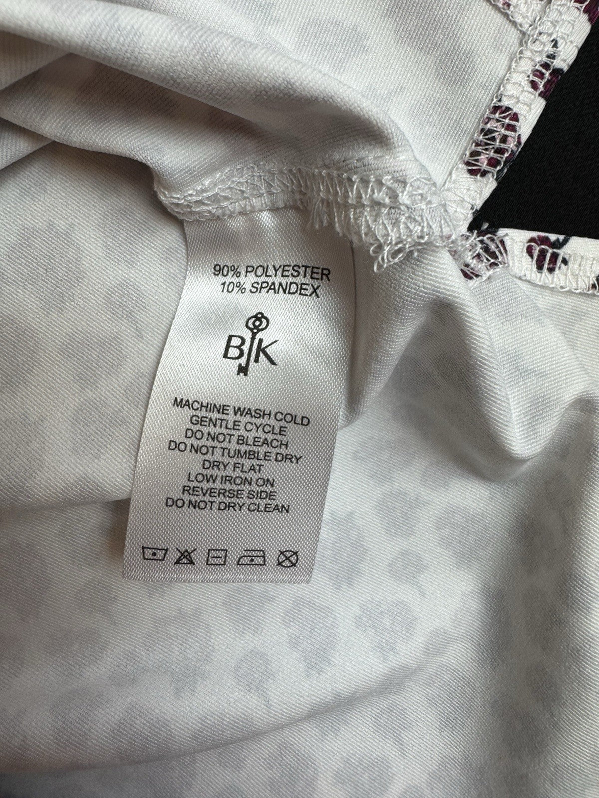 BELYN KEY Women’s Golf Shirt Sz S.    (B.165)