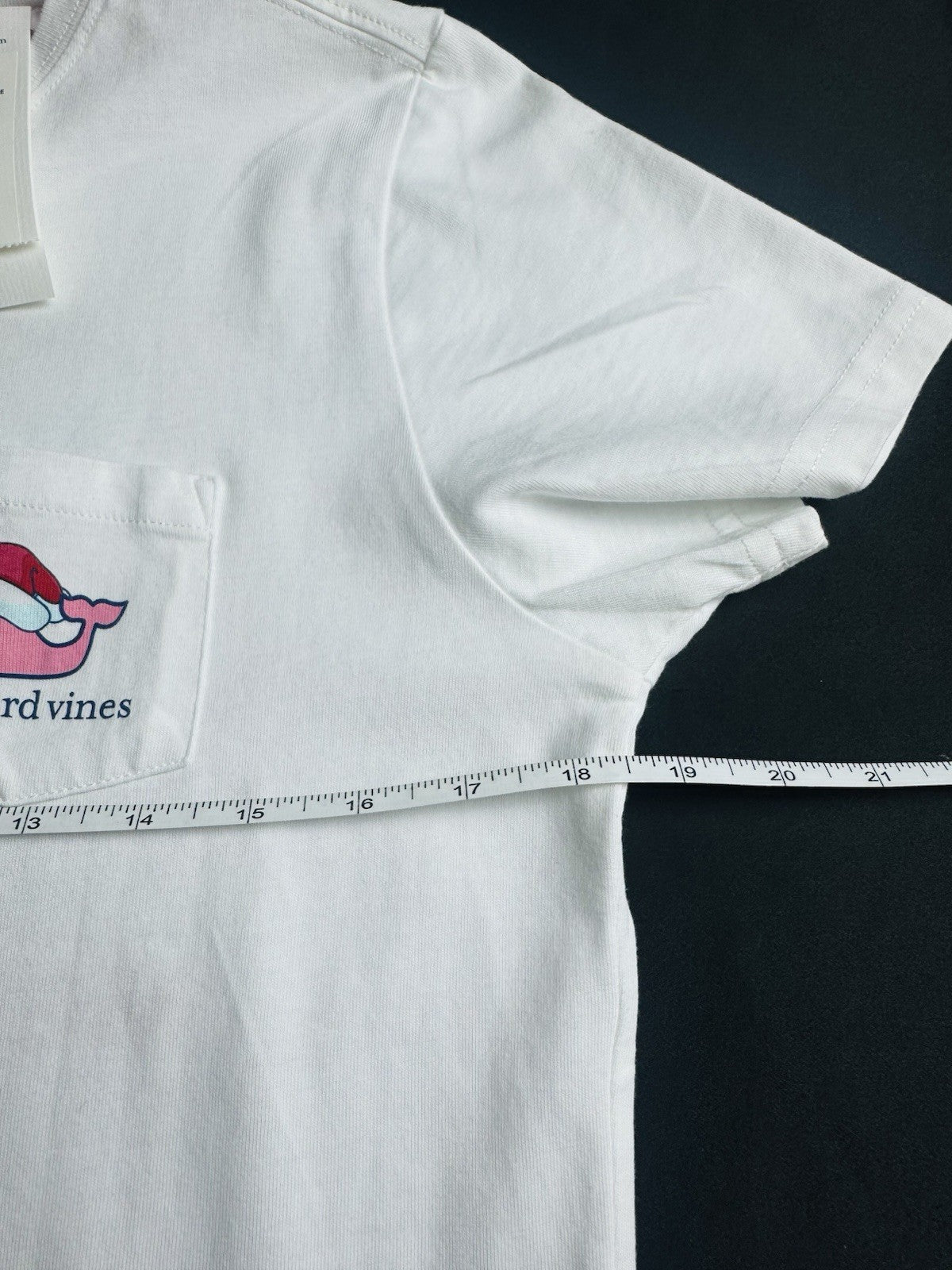 Vineyard Vines Women’s T-shirt Merry Christmas Wale Logo Sz S.     (B.162)