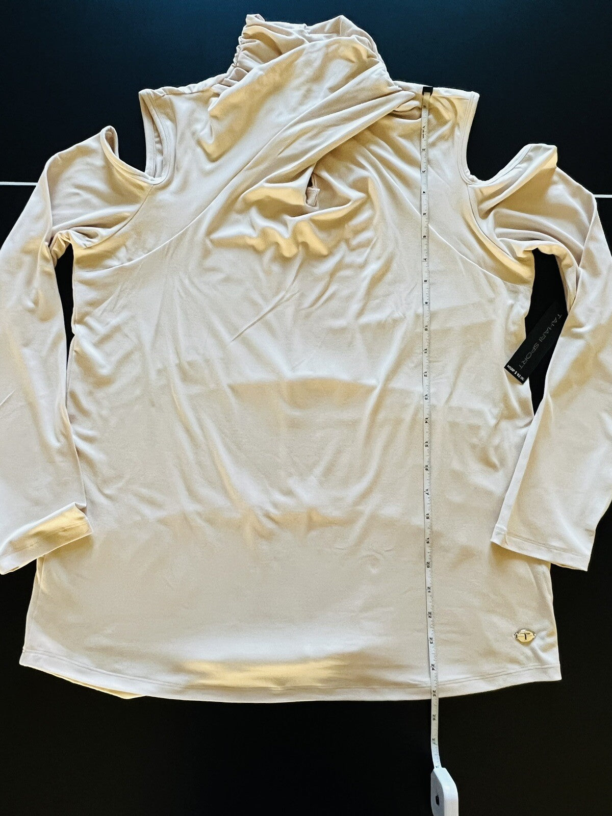 Tahari Sport Women’s top long sleeves open Shoulder Cream Sz L