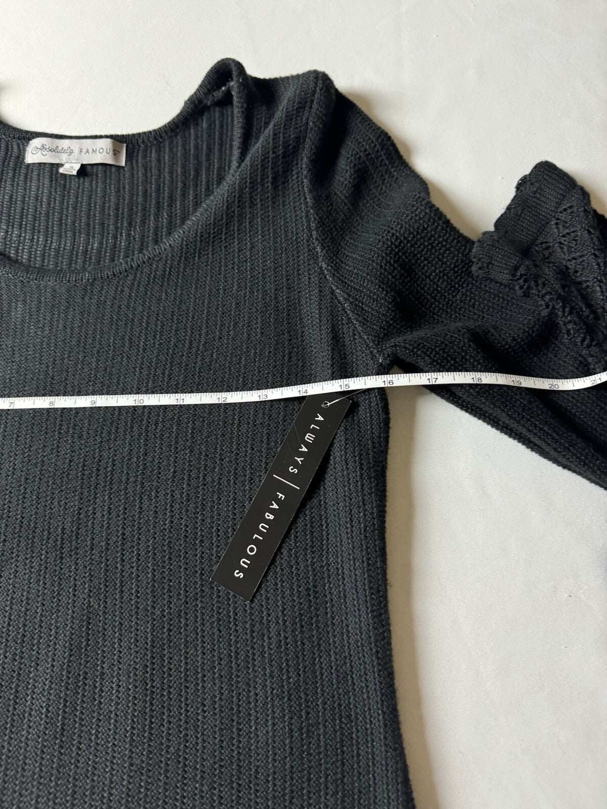 ABSOLUTELY FAMOUS Black Crochet Dress Sz S ( B.97)