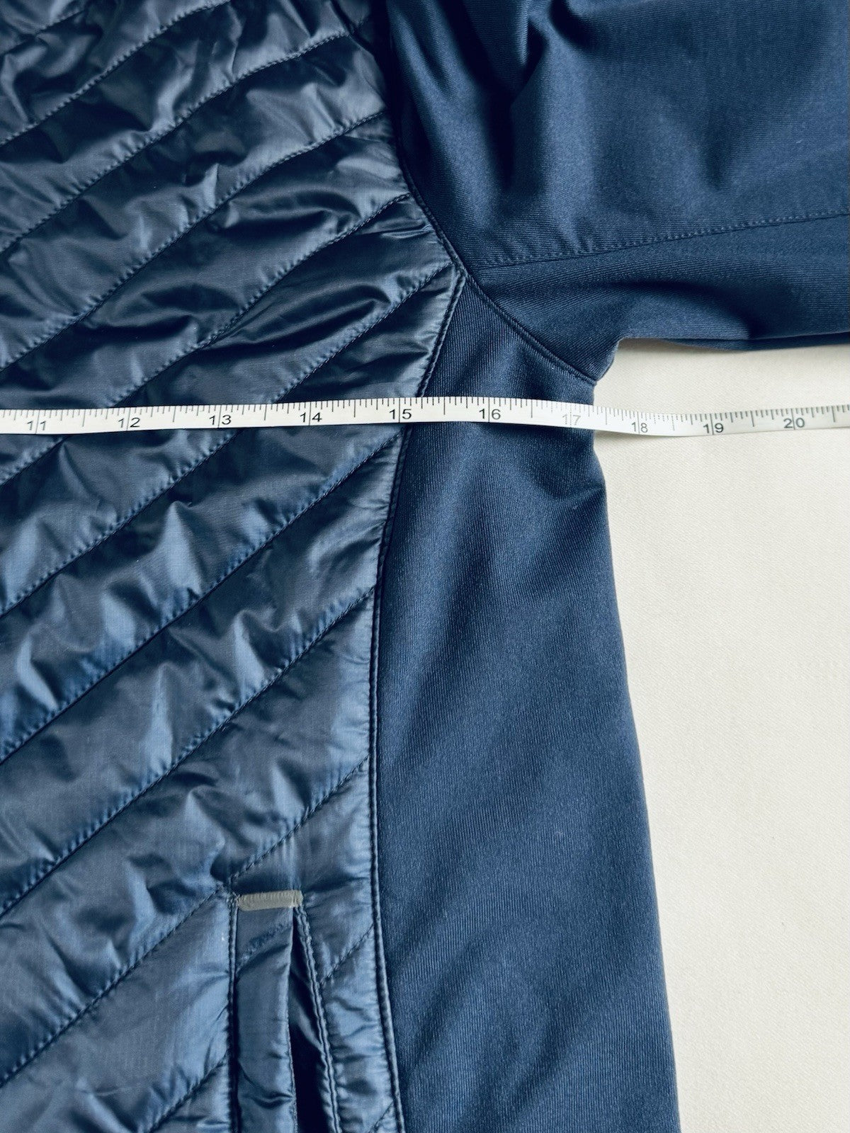 Puma Women's Golf Quilted Jacket Size S.   (B.150/1)