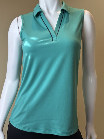 Puma Women’s Golf Shirt Sz S.   (B.165)