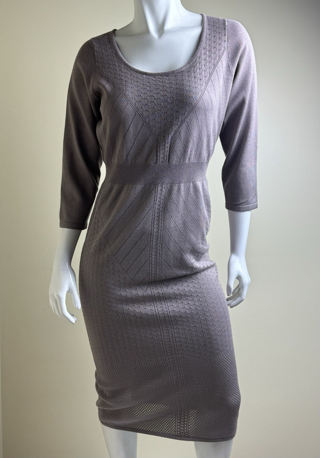 EMMA & POSH Women’s Bodycon Dress Sz L. (B.92)