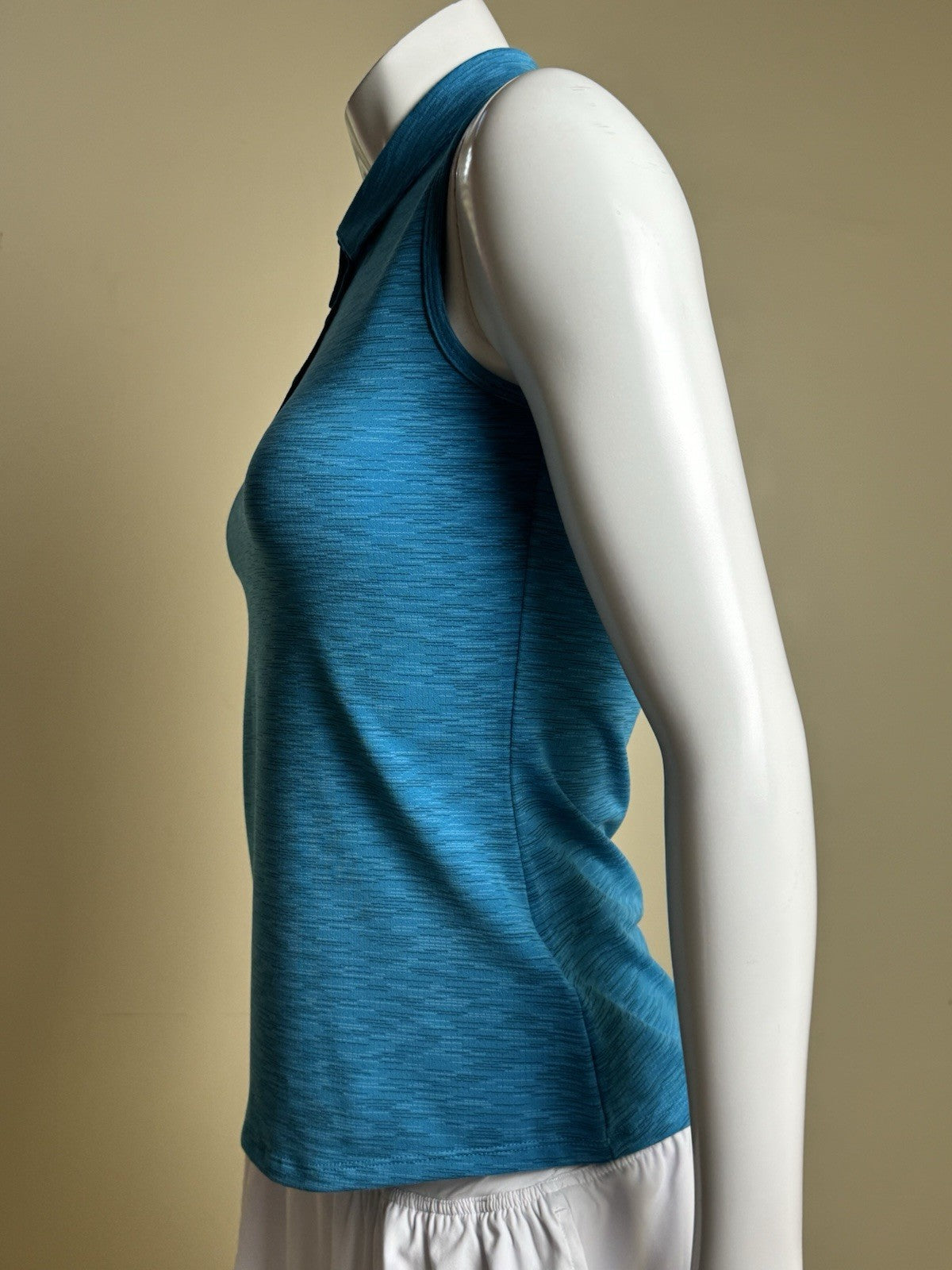 Adidas Women’s Golf Shirt Sz XS    (B.188)