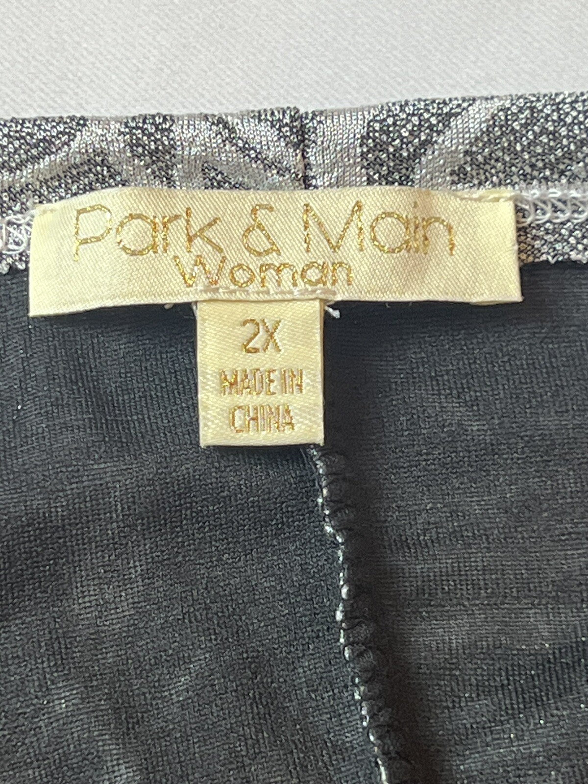 PARK & MAIN Woman Cover-up Blouse Sz 2X Gray Floral Pattern (9)