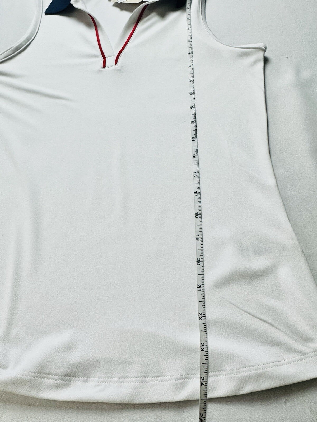 Puma Women’s Golf Shirt Sleeveless Sz S.  (B.141/2)