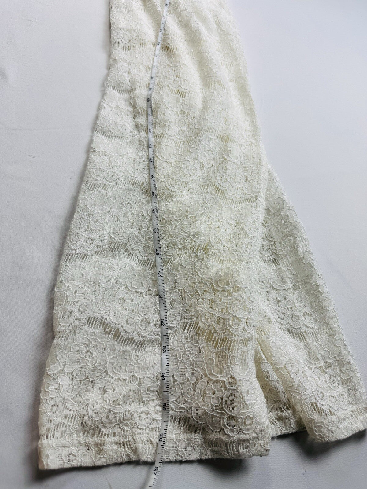 Kate & Lily Lace White Dress Size 14       (B.145)