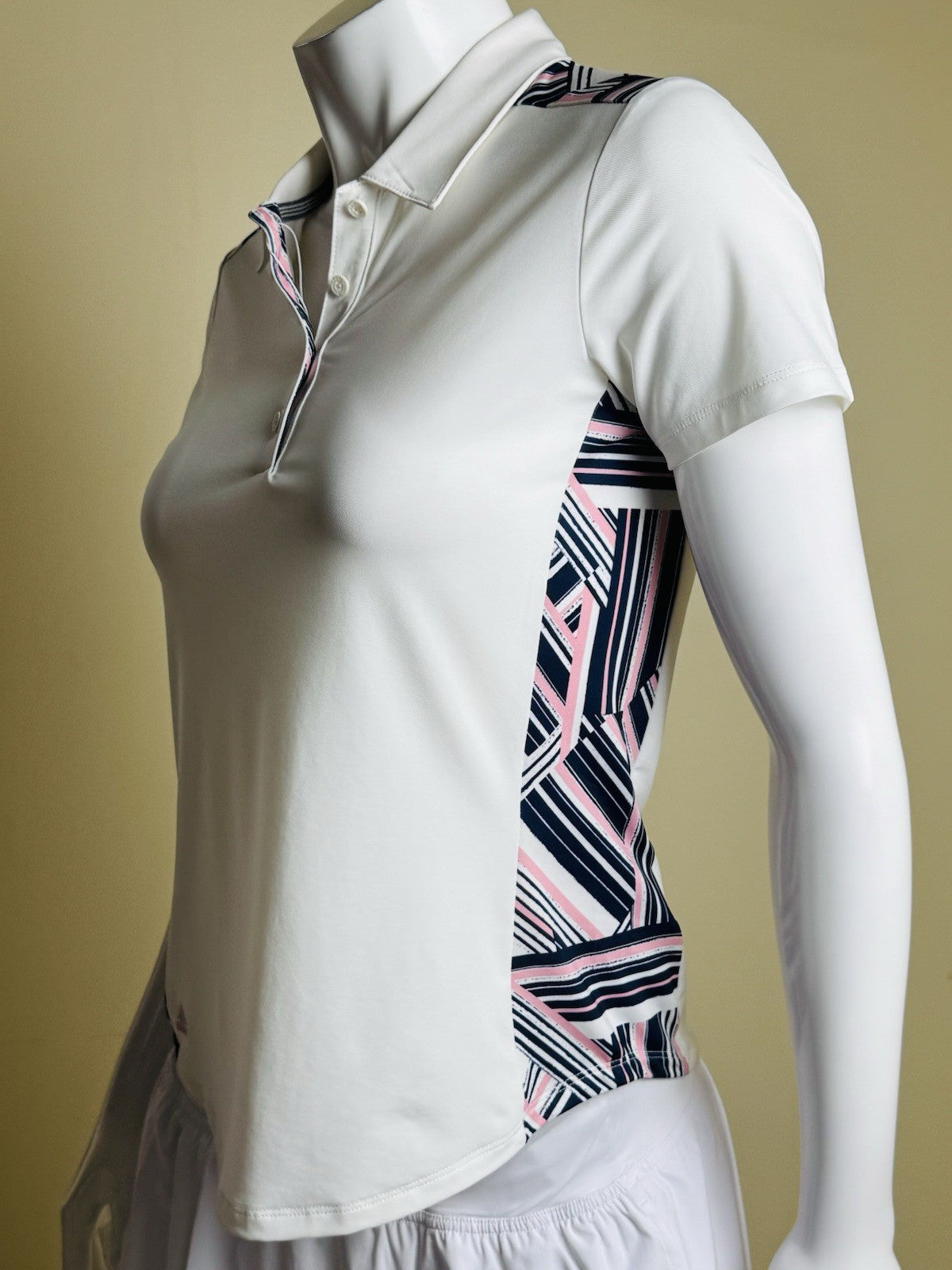 $65 Adidas Women’s Golf Shirt Sz XS    (B.188)