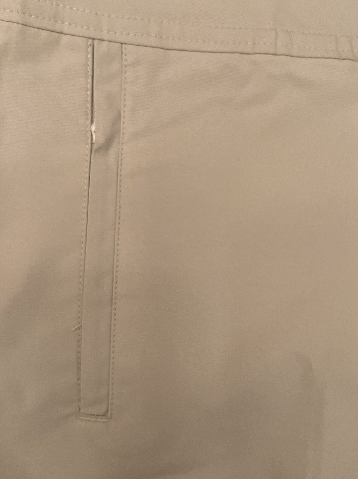 Calvin Klein Women’s Shorts Size 2 Beige Khakis