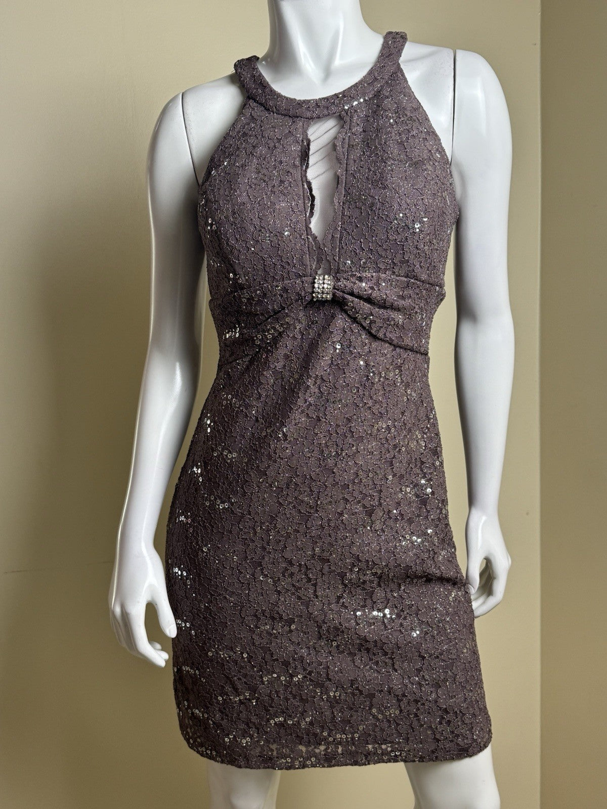 NW Nightway Women's Sequined Lace Cocktail Dress Sz 8P     (B.96)