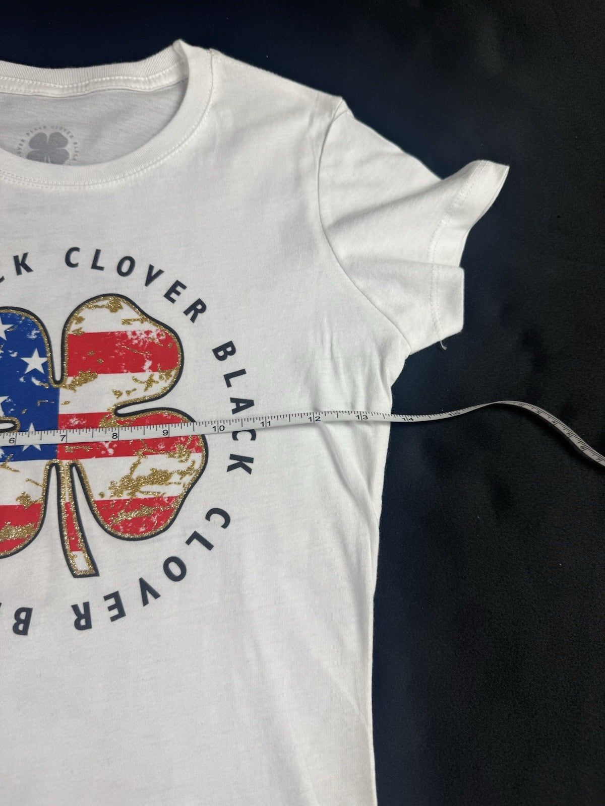 Black Clover Women’s T-Shirt Clover Logo Sz S      (B.181)