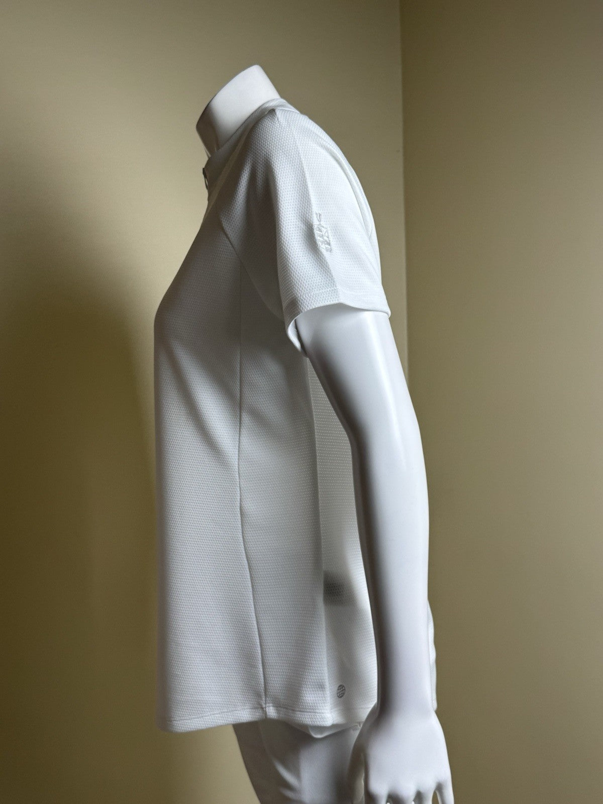 Adidas Women’s Golf Shirt Sz L    (B.170)