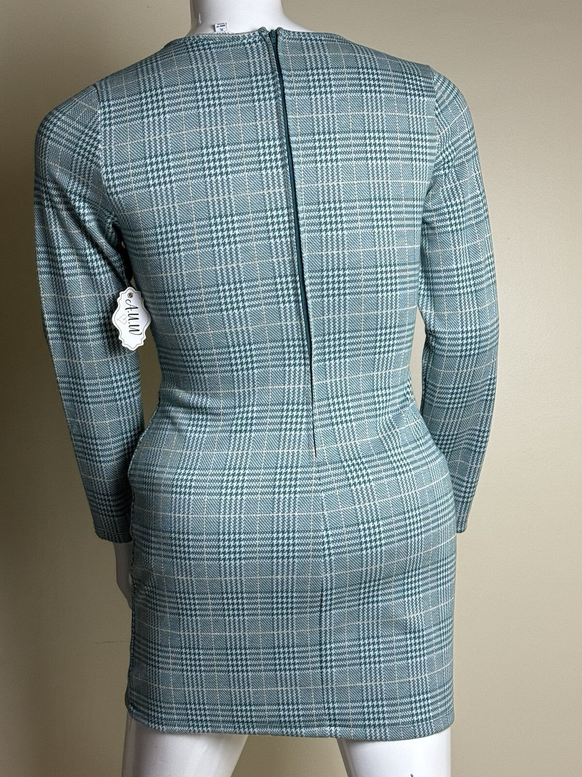 AUW Women’s Plaid Bodycon Dress Sz XL.    (B.101)