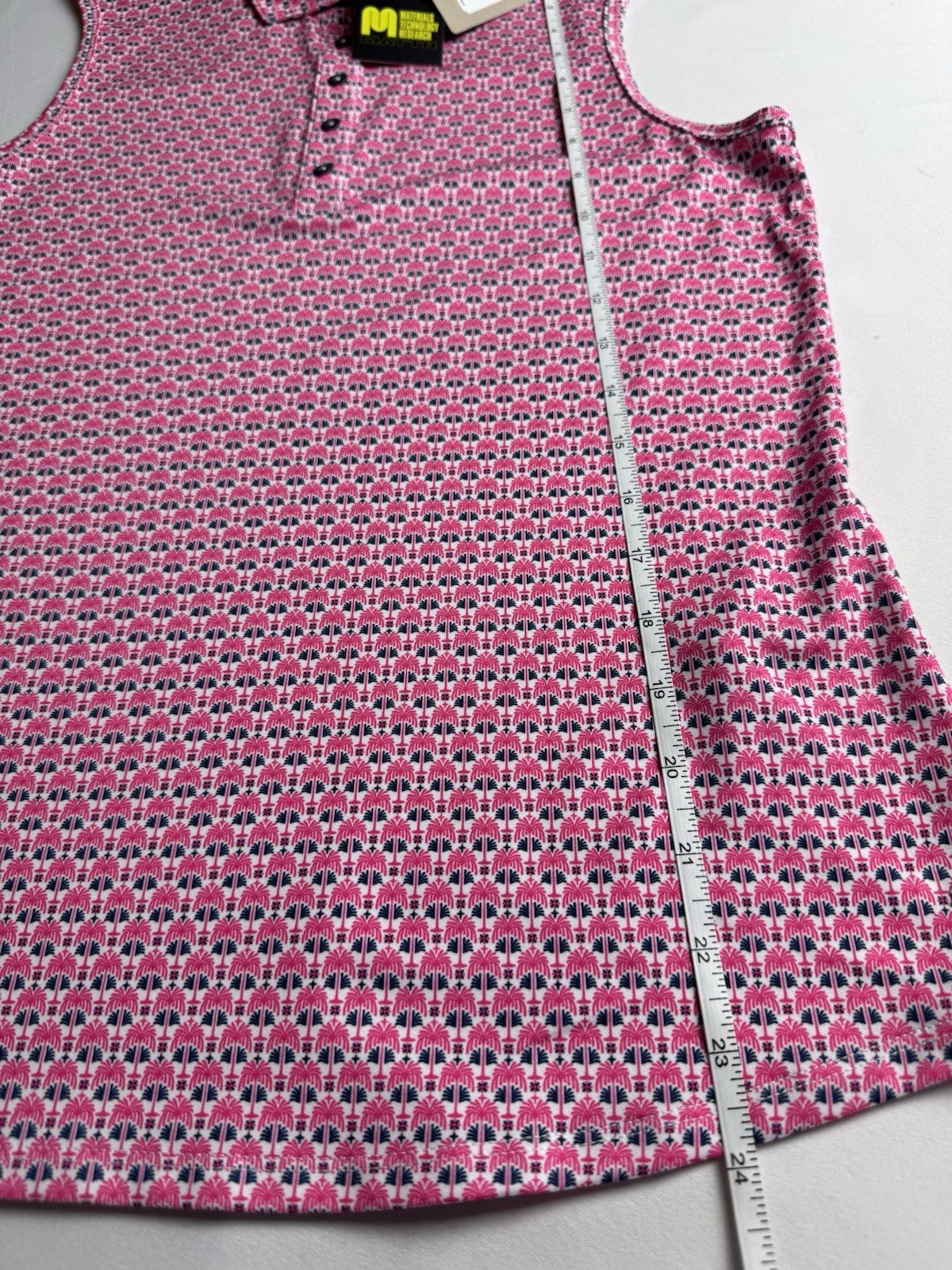 Puma Women’s Golf Shirt Sz S.   (B.162)