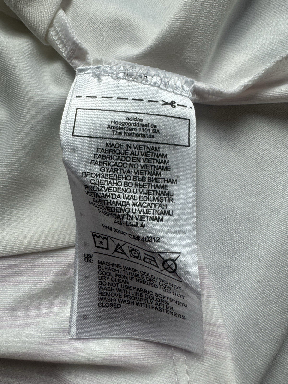 $75 Adidas Women’s Golf Shirt Sz S    (B.162)