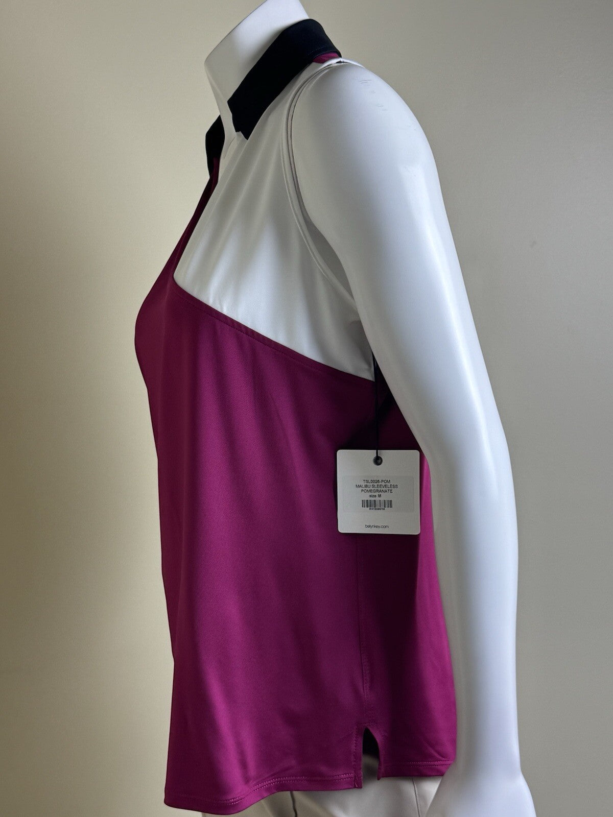 BELYN KEY Women’s Sleeveless Golf Shirt Sz M.    (B.141)