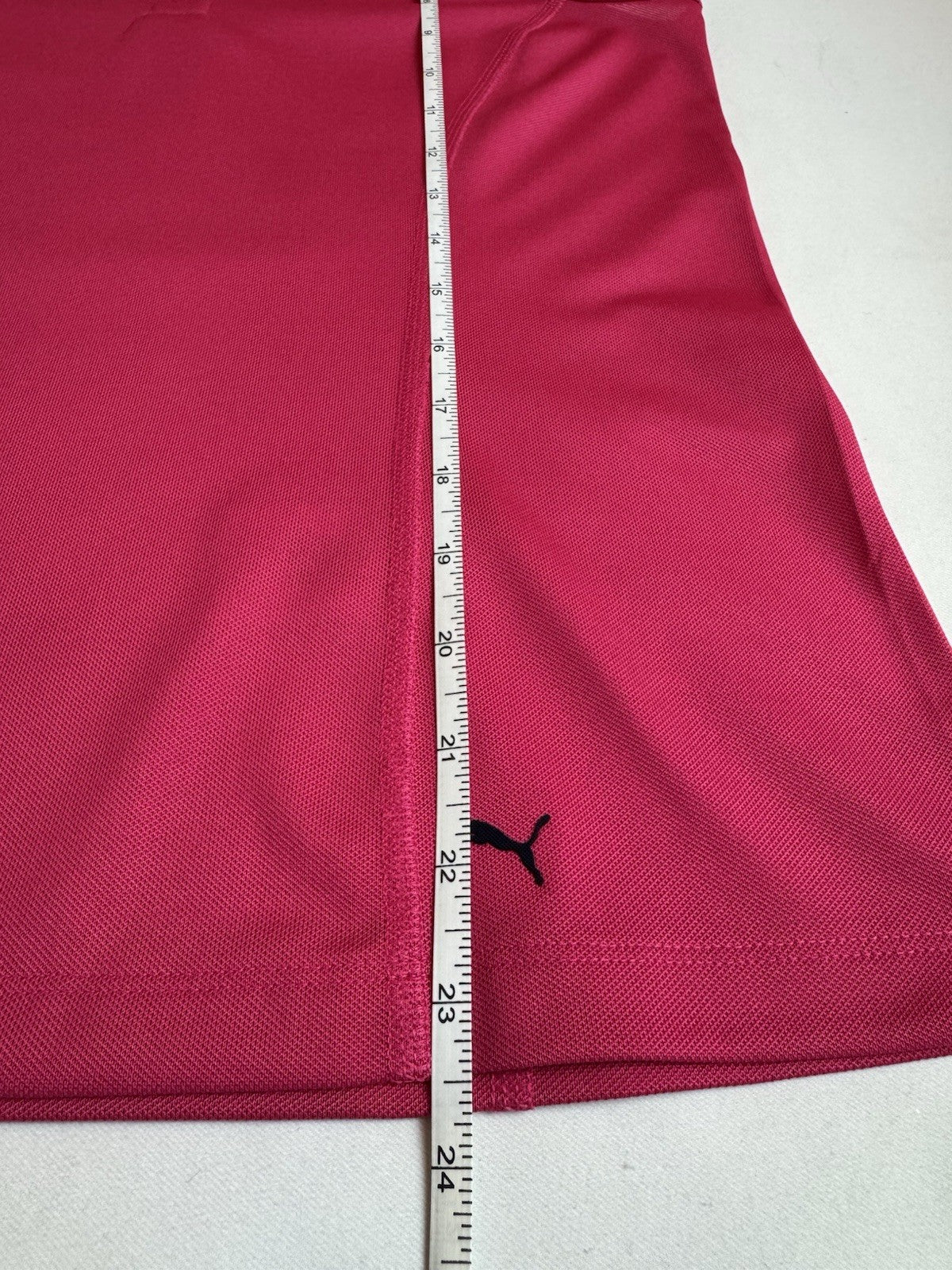 Puma Women’s Golf Shirt Sz S.   (B.167)