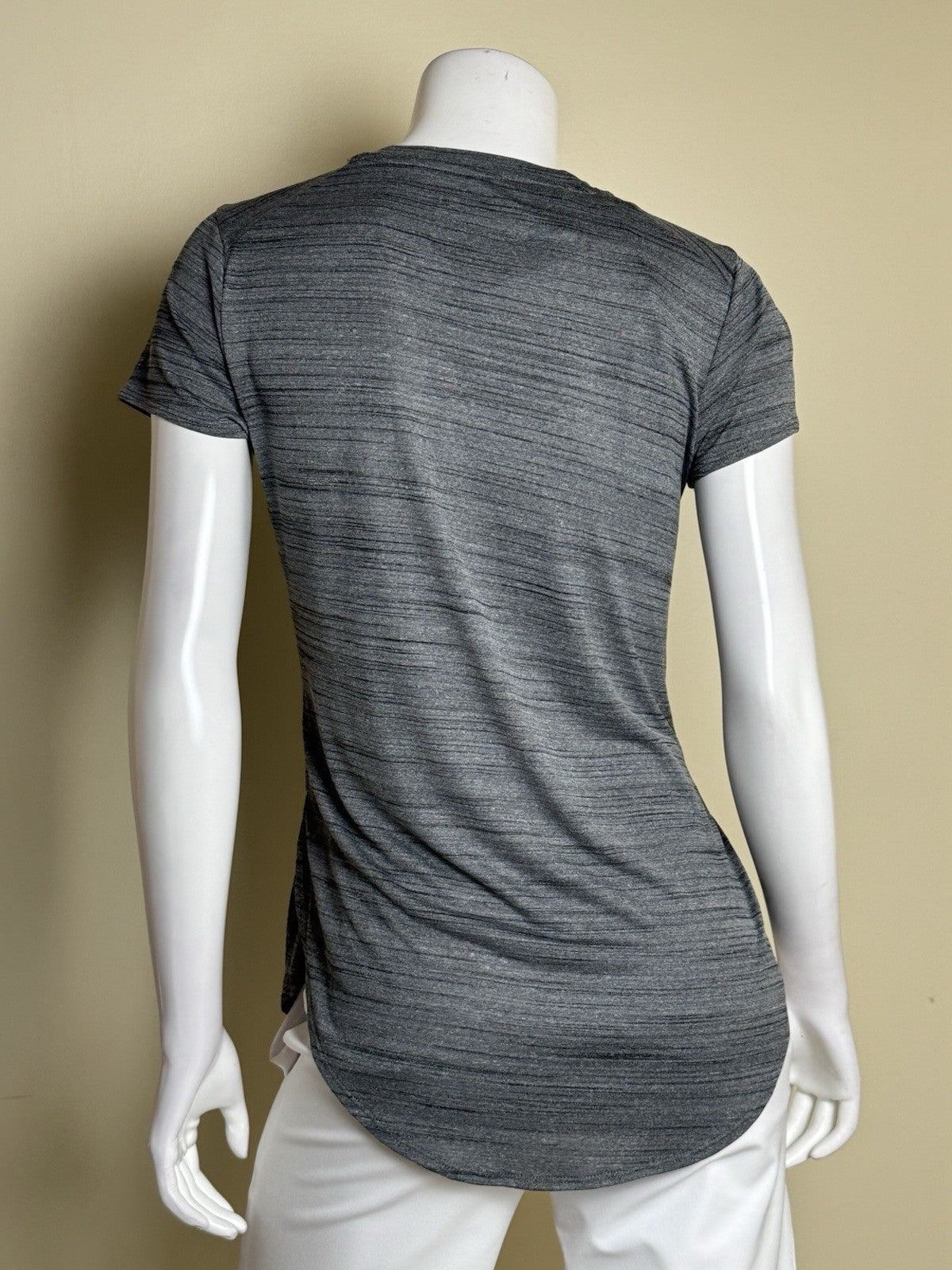 LeverWear Women's Detroit Logo T-shirt Sz M   (B.172)