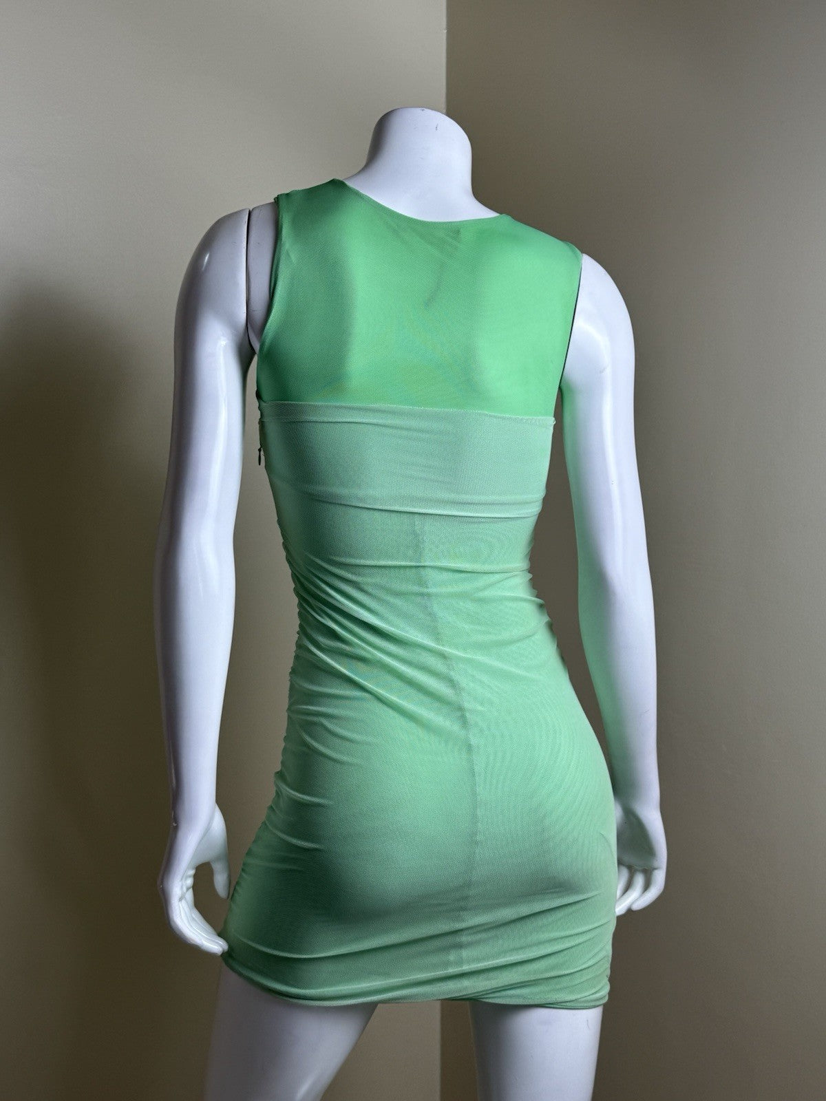 ZARA Neon Green Short Stretch Dress Sleeveless Sz XS.  (B.176)