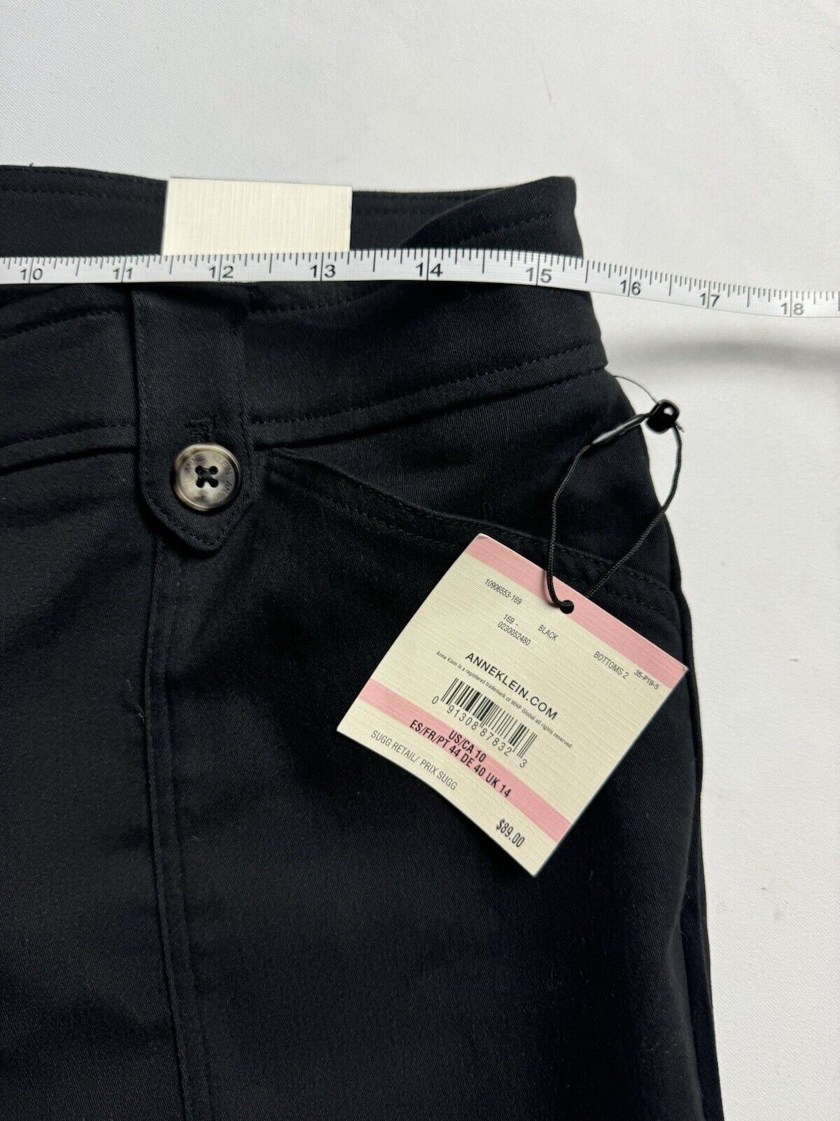 $89 ANNE KLEIN Women’s Black Pants Sz 10. (B.89)