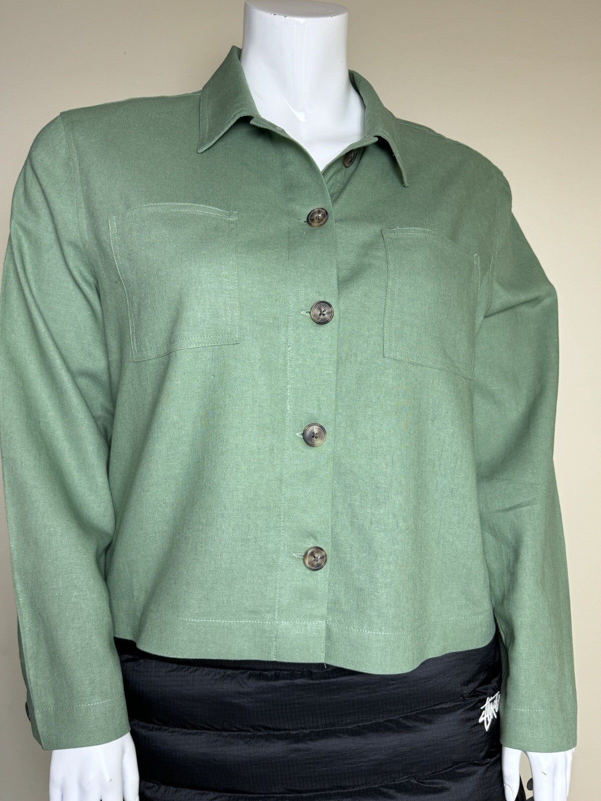 $99 Jones New York Collection Button Down Long Sleeves Shirt Green Sz XL. (B.88)