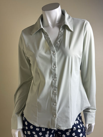 Front view of 7DIAMONDS Luxe blouse with collar and long sleeves