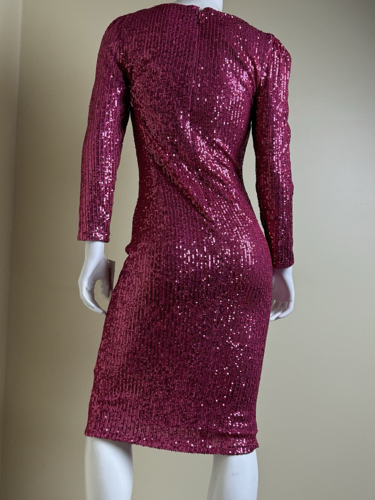$188 Nanette Lepore Pink Sequined Long Sleeve Dress Sz 4. (B.93)