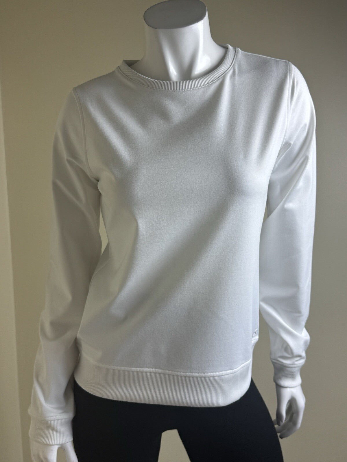 Puma Women's Golf Sweater Size S.  (B.113)