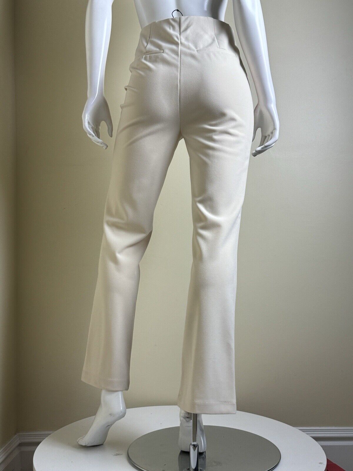 Cupcakes and Cashmere Beige stretch Pants Size S. (B.86)