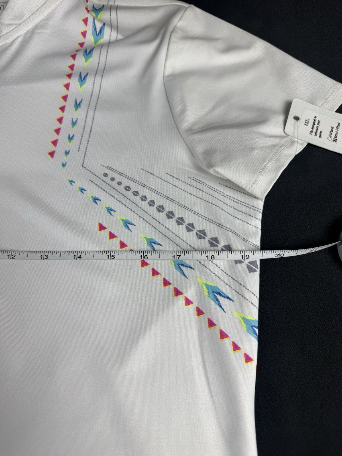 Lucky In Love Tech Performance Women’s Golf Shirt Sz L.      (B.187)