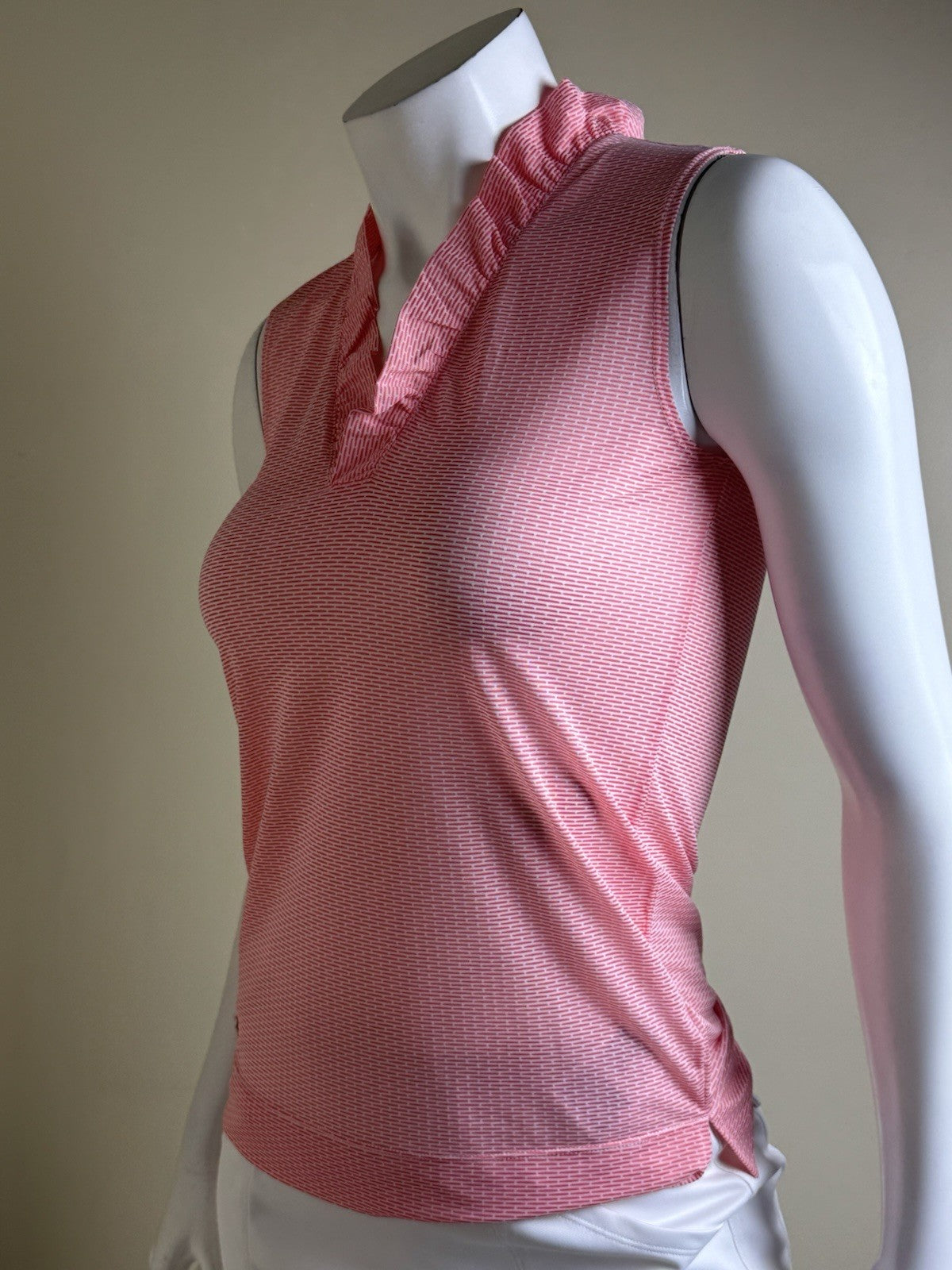Daily Sports Women’s Golf Shirt Sz XS     (B.157)