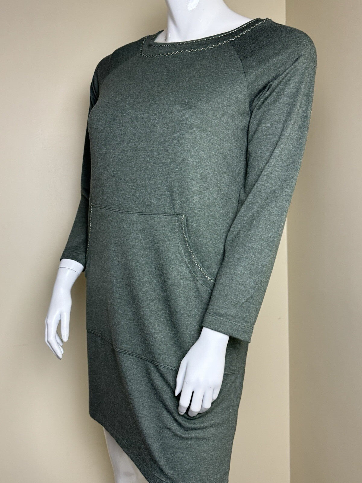 $98 Max Studio Women’s Green Army Dress Sz L  (B.38)