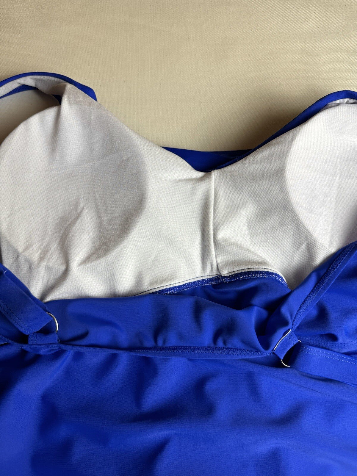 Women’s 2 Piece Bathing Suit Size 3XL. (57)