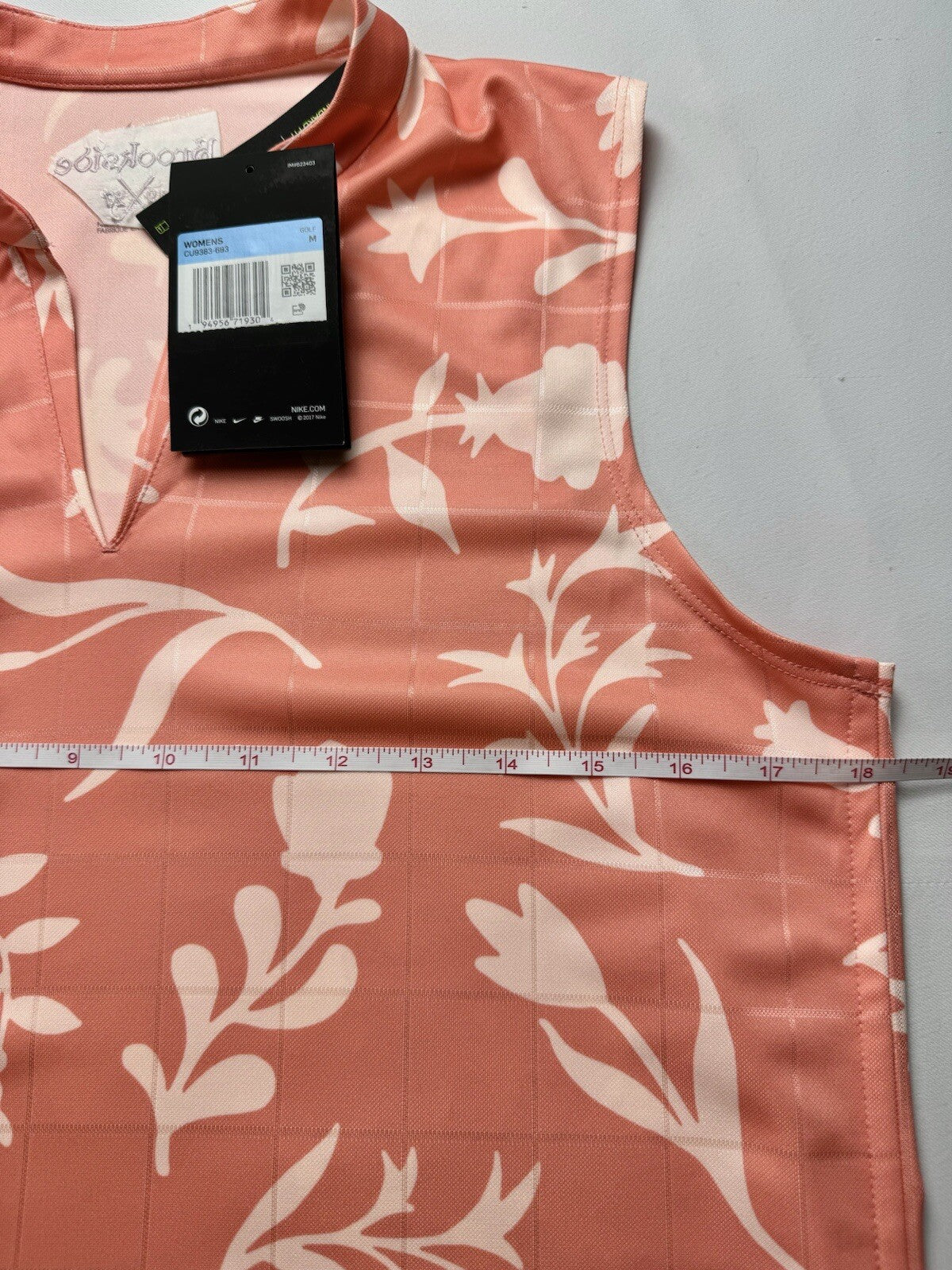 Nike Women’s Top Golf Sleeveless Shirt Sz M (B.80)