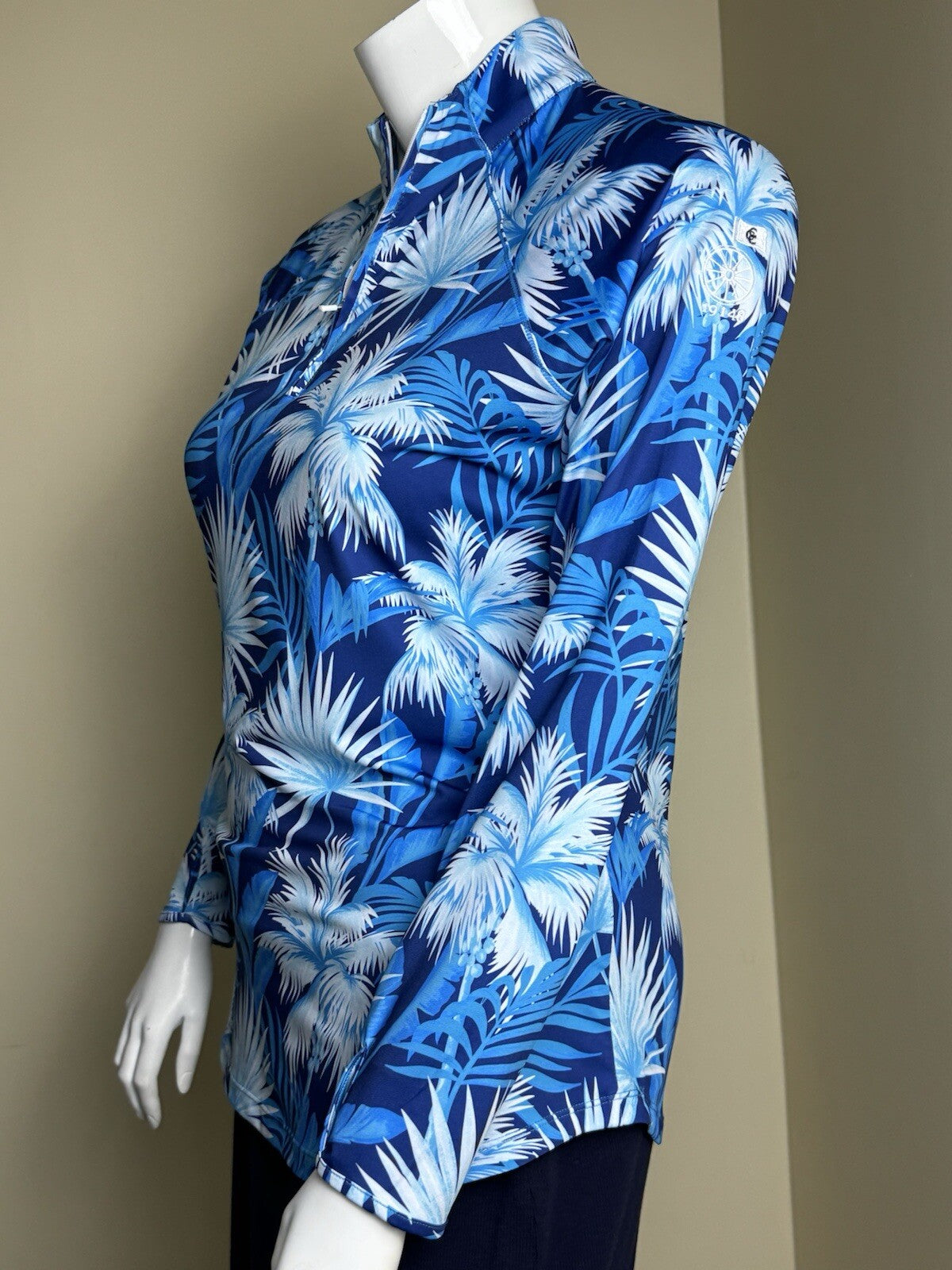 Scales Women’s Golf Sweatshirt Sz M    (B.109)