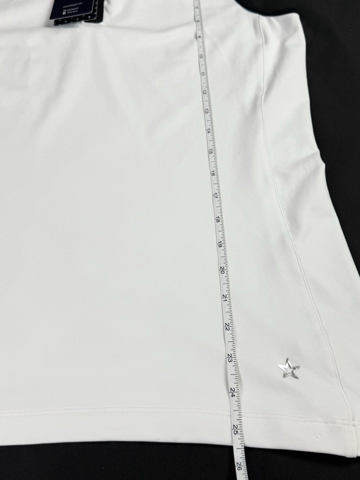 $120 Lohla Sport Women’s Golf Shirt Sleeveless Sz M/L.       (B.181)