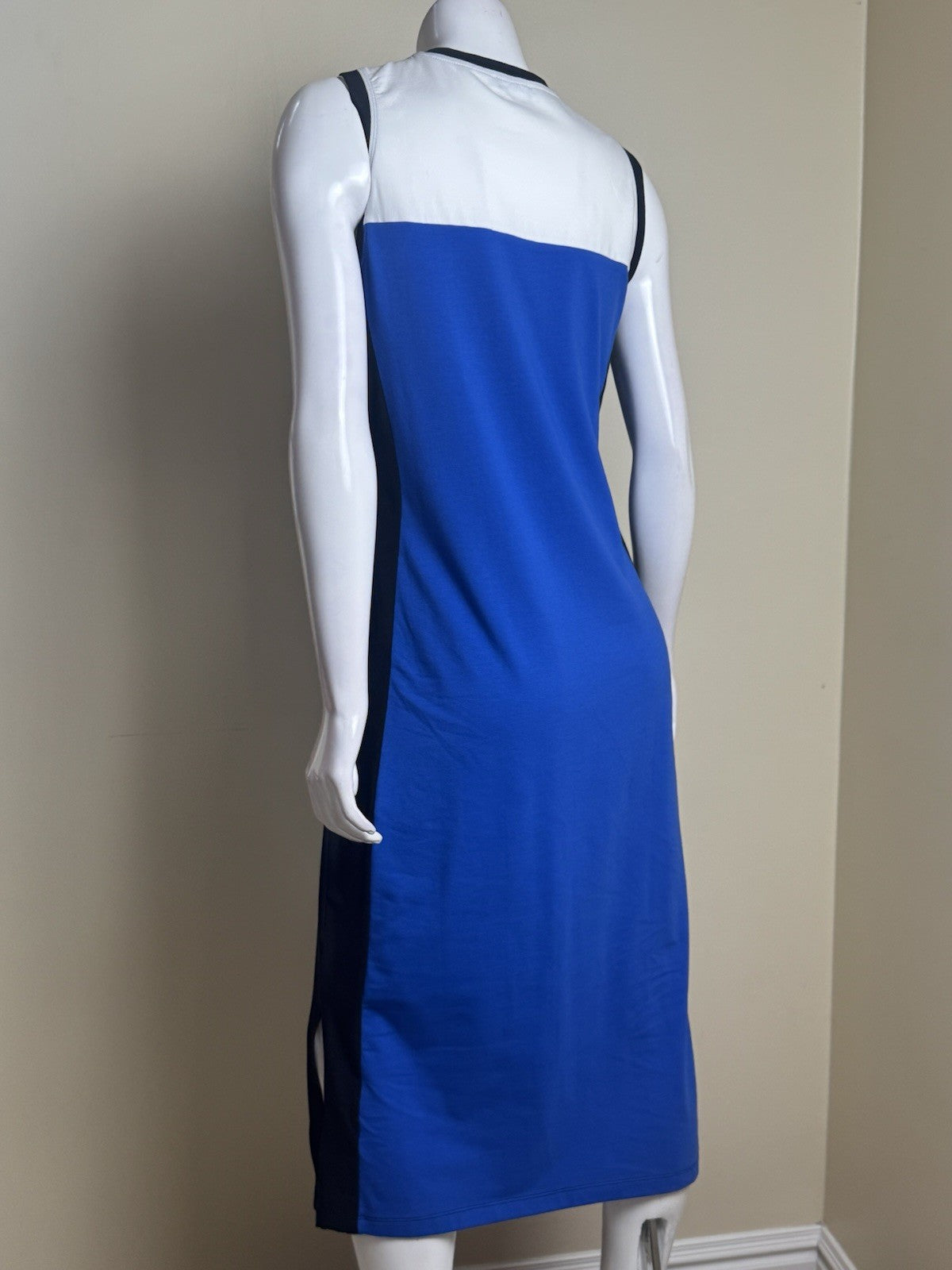 $59 DKNY Women’s Long Bodycon Dress Sz M.    (B.082)
