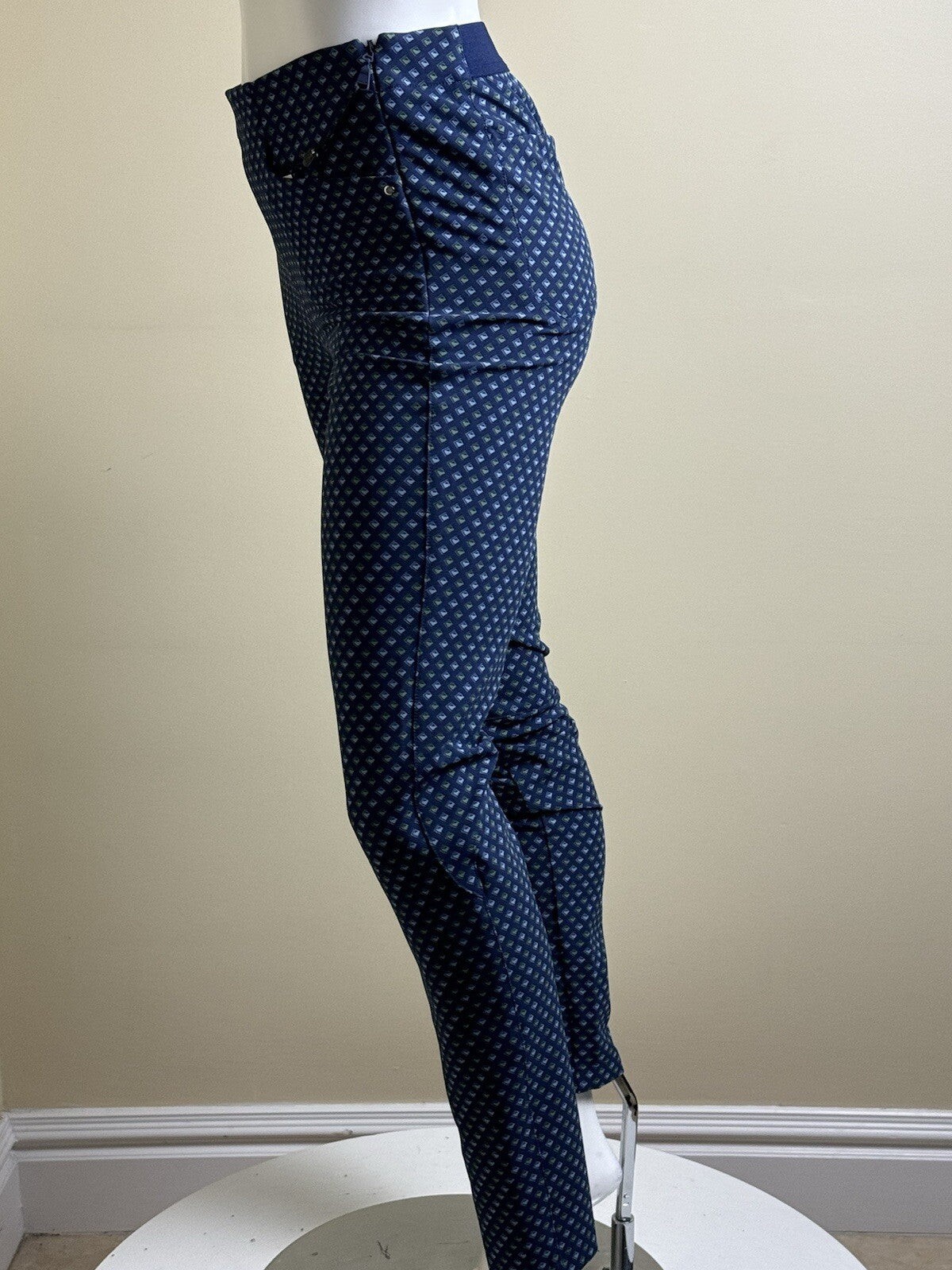 $188 Ralph Lauren Women’s Multi Golf Pants Sz 2  (B.118)