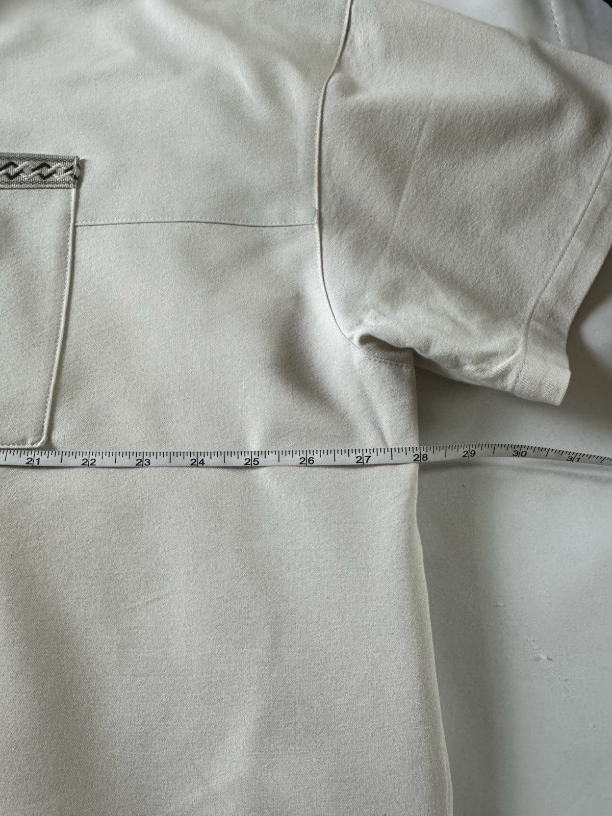 $75 Nike Women’s Button Down Shirt Sz XL.       (B.191)