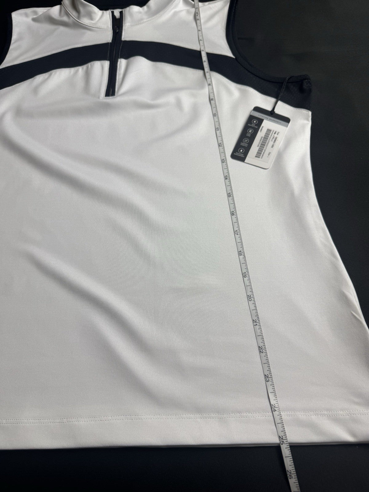 Tail Women's Golf Shirt Sleeveless Size L.      (B.159)